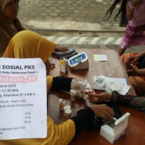 Nur Hidayat Gelar Cek Darah Murah Sosialisasikan Pencalegannya