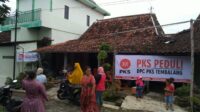 Relawan PKS Bantu Perbaiki Ratusan Alat Elektronik Milik Warga Terdampak Banjir Tembalang