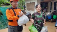 Awali Hari di Tahun Baru, Relawan PKS Kota Semarang Masih Berjibaku Bantu Penanganan Banjir, Buka Dapur Umum Hingga Salurkan Nasi Bungkus
