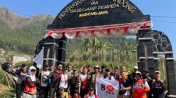 Mempererat Ukhuwah dan Menguatkan Fisik, DPC PKS Banyumanik Gelar UPA dan Olahraga Bersama TekTok Gunung Andong